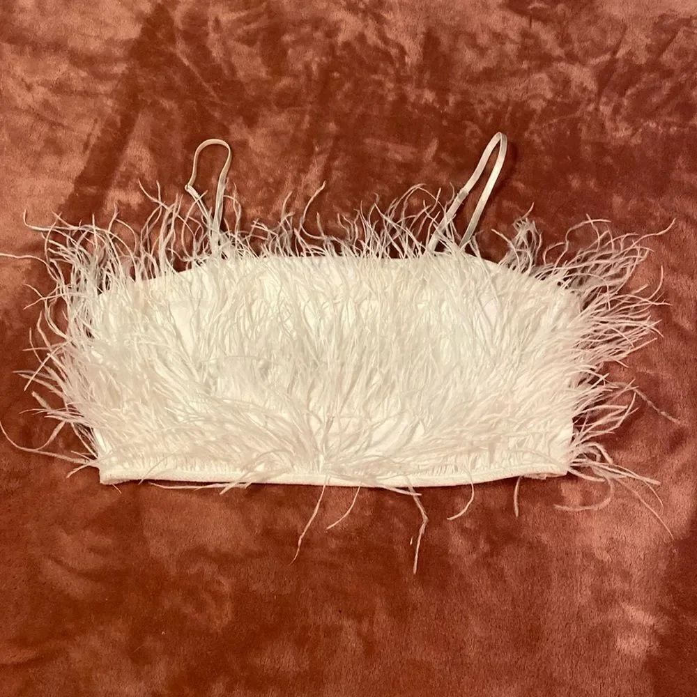 Cute White Feather Adjustable Bralette Top Bachelorette Party Large NWT